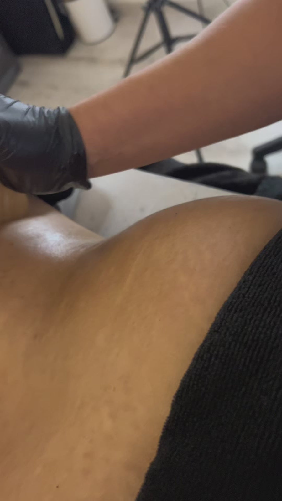Madérothérapie réalisée sur la zone fessière chez New Body Studio à Nantes