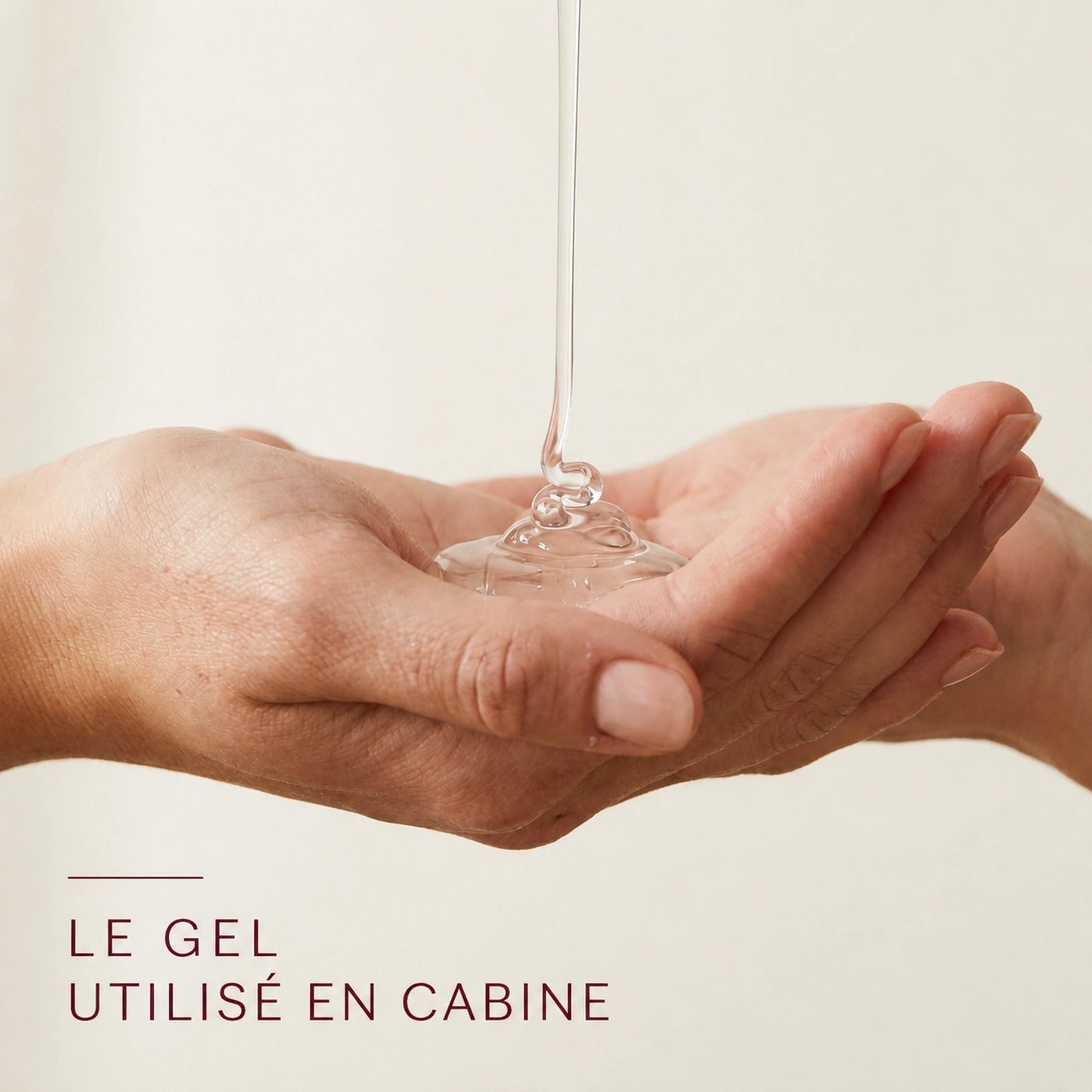 Texture transparente du gel conducteur NOLYA, hydrosoluble et non grasse